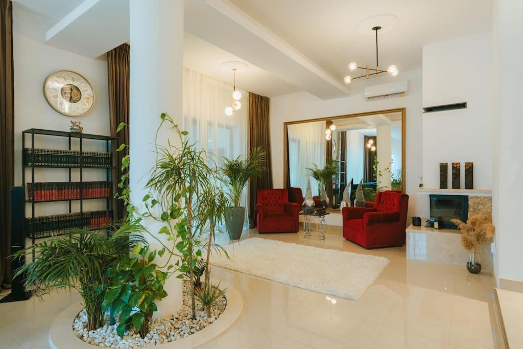 Therme - Corbeanca By The Lake Luxury Villa Εξωτερικό φωτογραφία