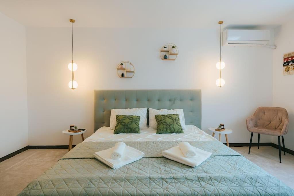 Therme - Corbeanca By The Lake Luxury Villa Εξωτερικό φωτογραφία
