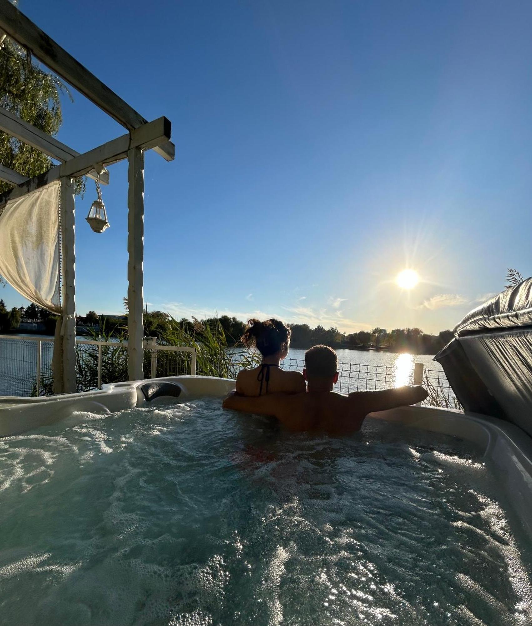 Therme - Corbeanca By The Lake Luxury Villa Εξωτερικό φωτογραφία